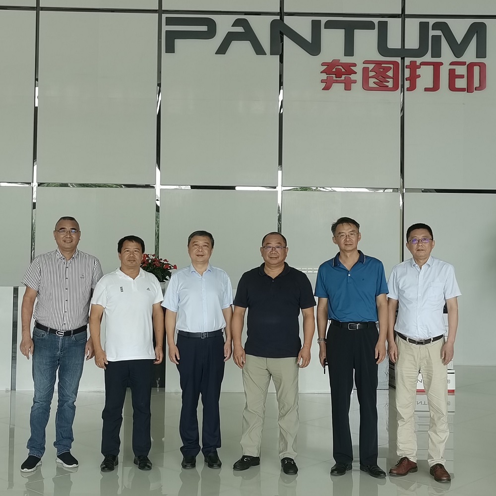1599467170725251.jpg 董事長拜訪賽納打印3.jpg