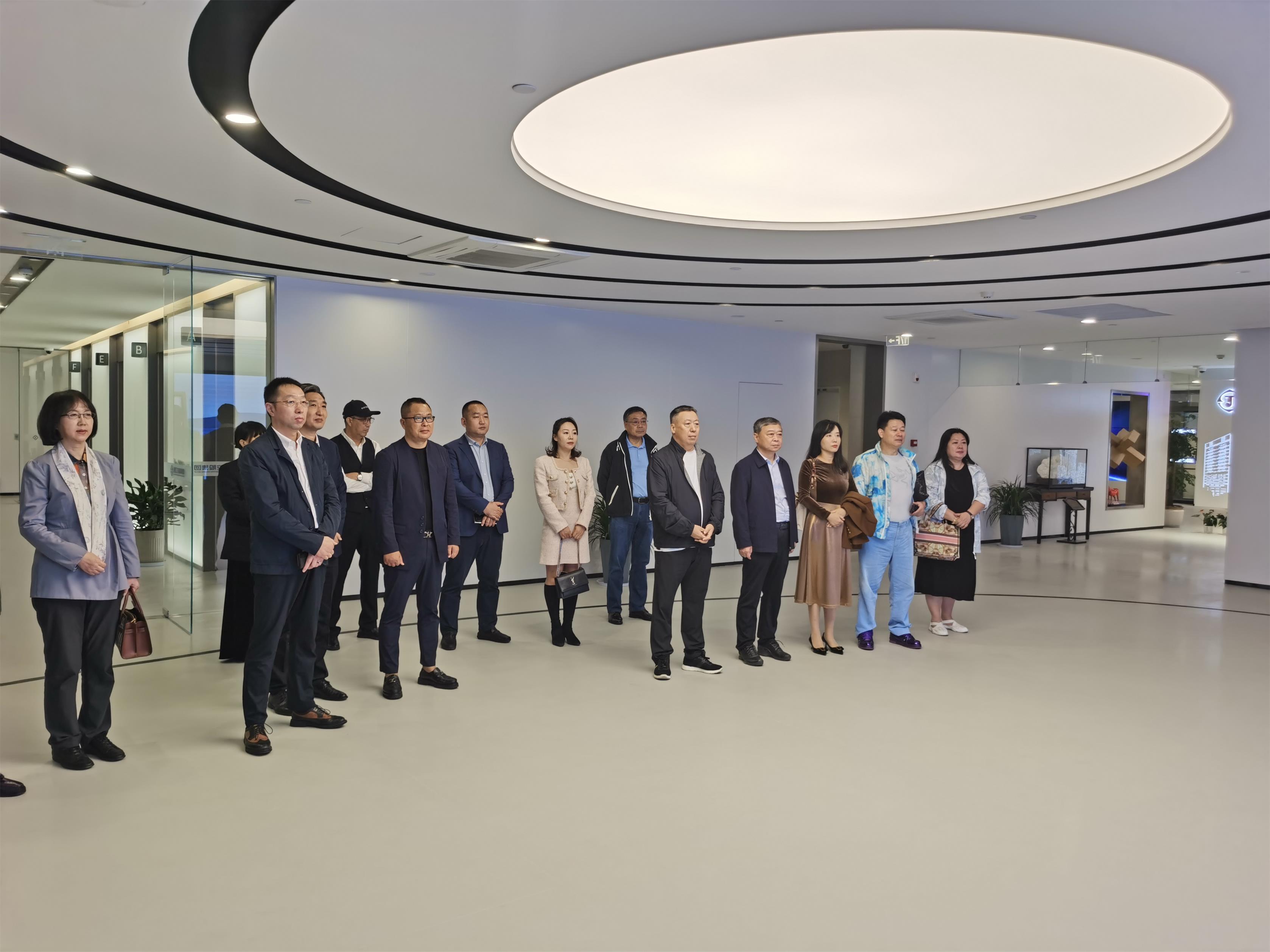 1697439376377336.jpg e4156bec79badc22eae7ebd892222af.jpg