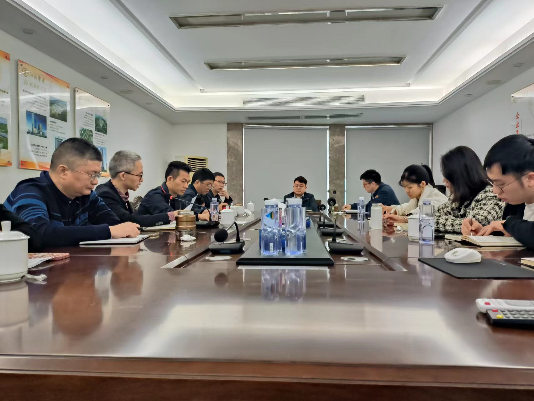 1703857219589909.jpg 1703857219589909.jpg